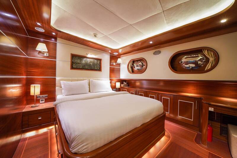 Guest cabin with double bed