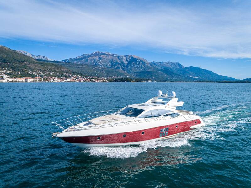 Exterior Azimut 68s