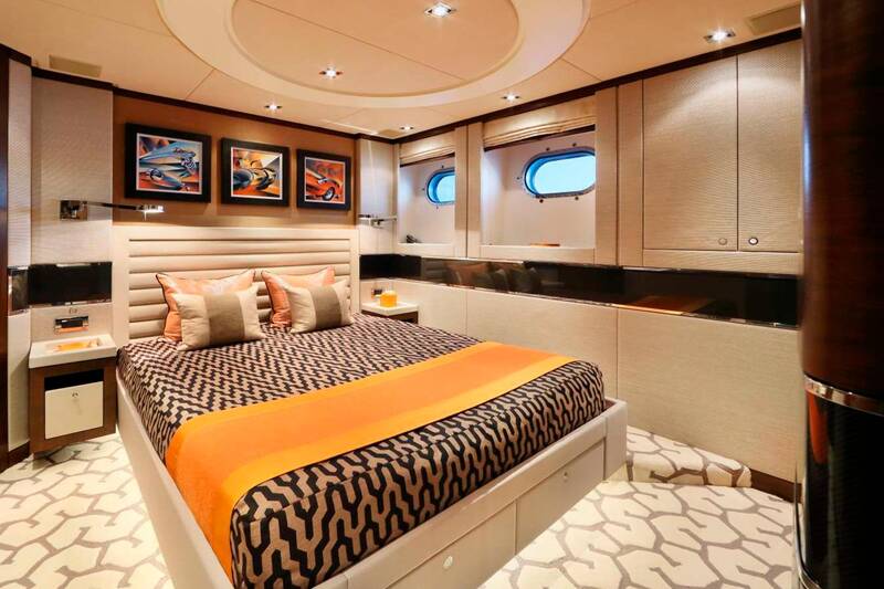 Guest cabin