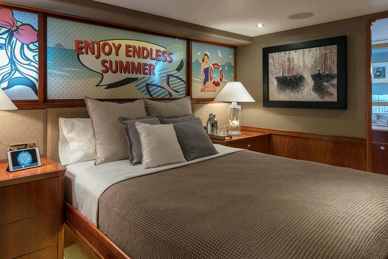 Guest cabin
