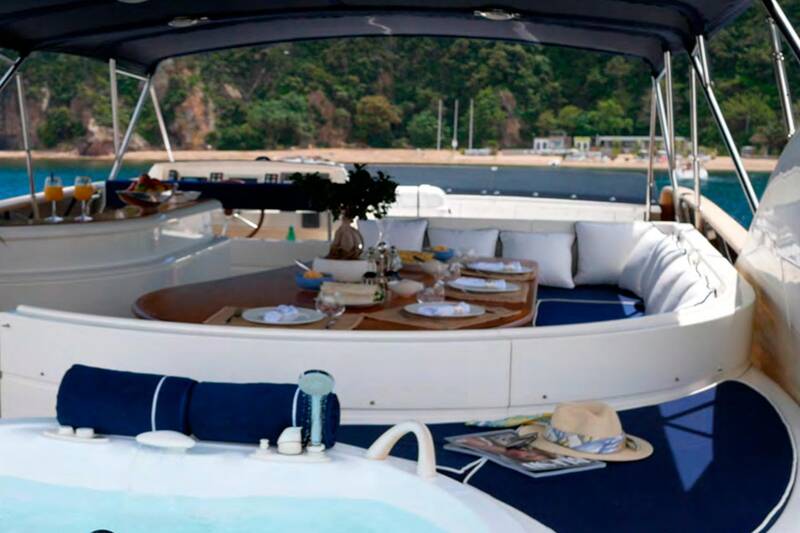 Flybridge M/Y LADY AMANDA
