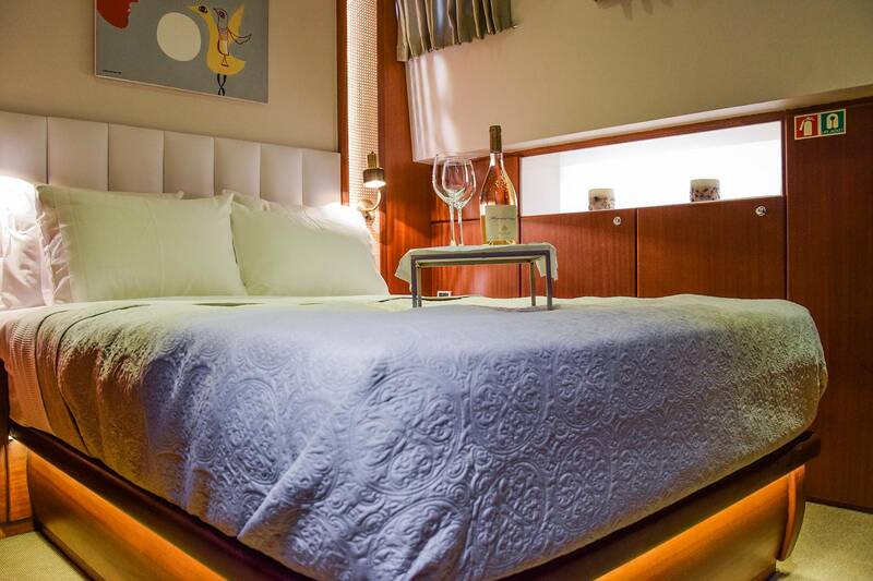 Guest cabin