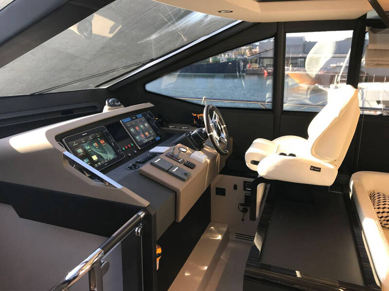 Azimut 66 2017