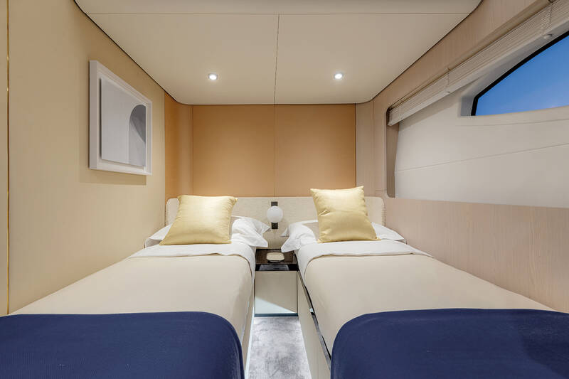 Guest cabin on portside