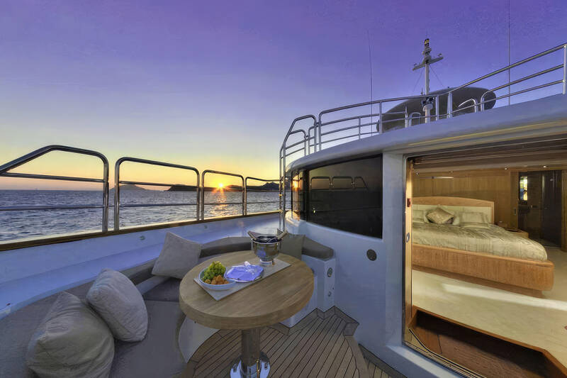 Master suit on main deck