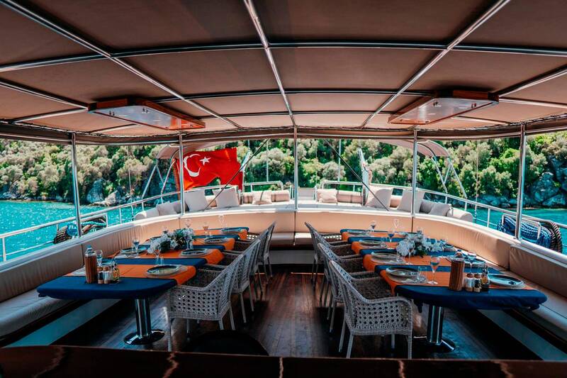 Dining area at deck