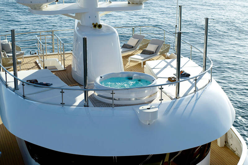 Sun deck