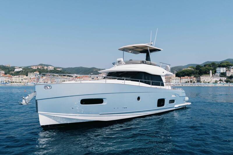Azimut Magellano 53