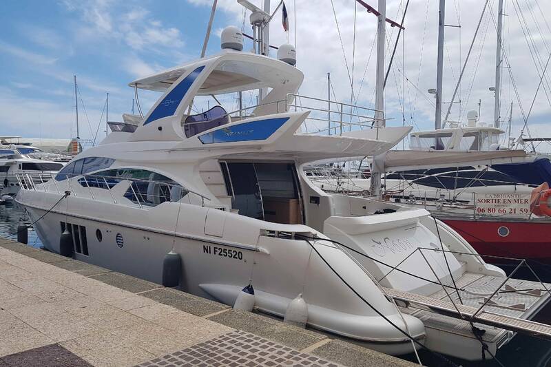 Azimut 64 2015