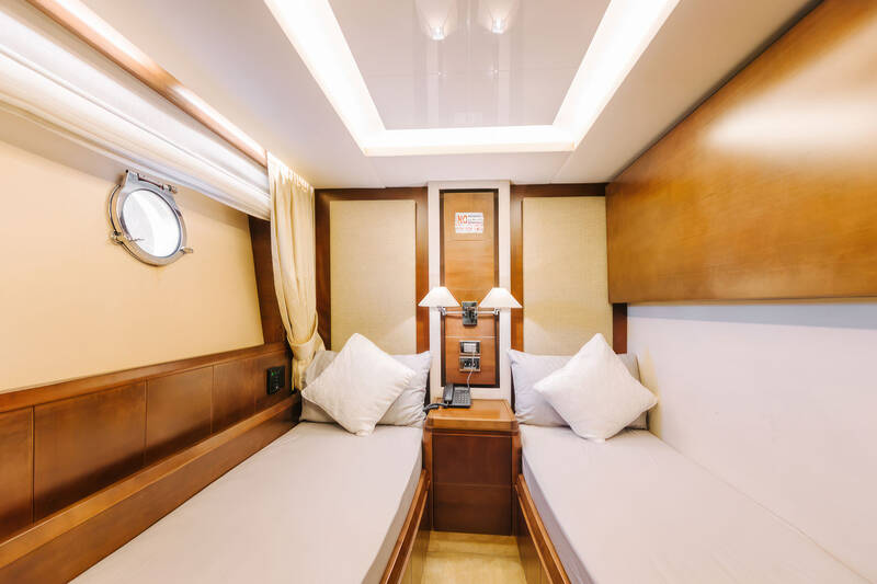 Guest cabin