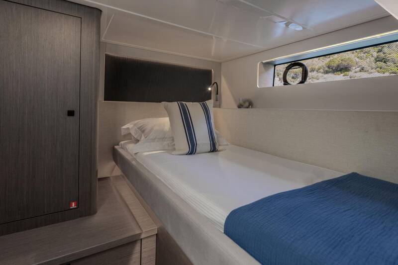 Guest cabin