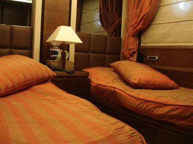 Guest cabin
