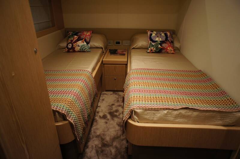Guest cabin
