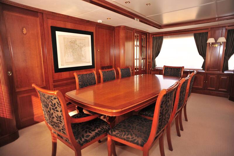 Dinette in salon on main deck