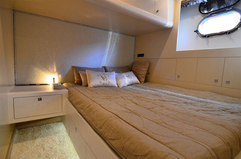 Guest cabin