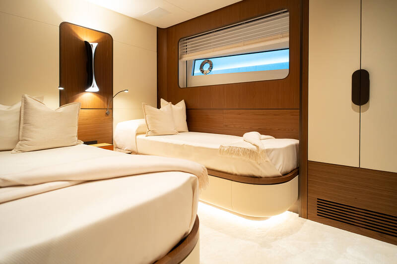 Guest cabin port side