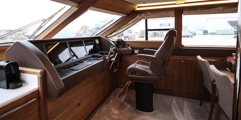 Main helm station