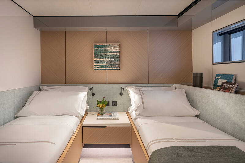 Guest cabin
