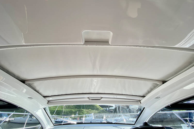 Hard Top with a manually opened fabric part