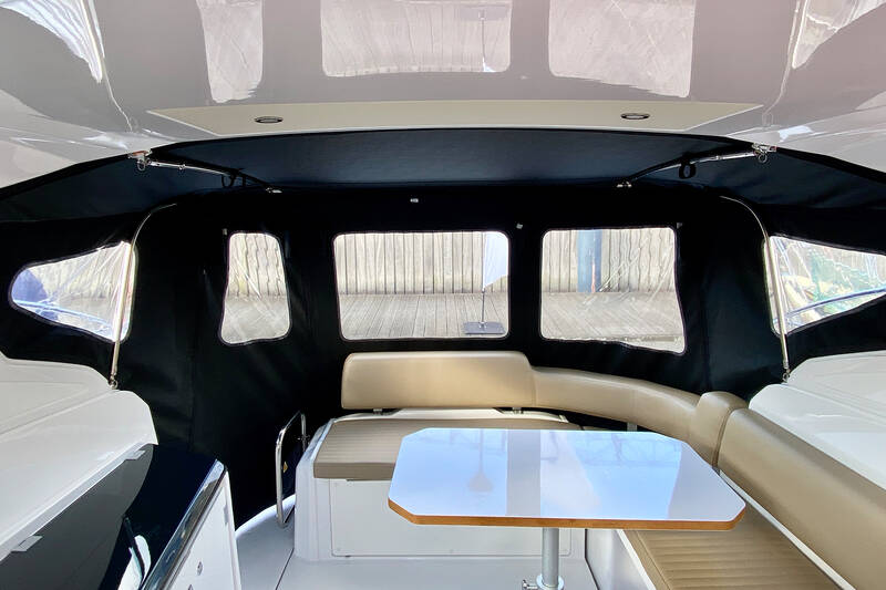Cockpit enclosure with sides access