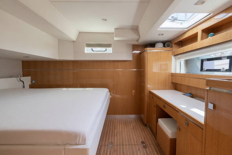Guest cabin