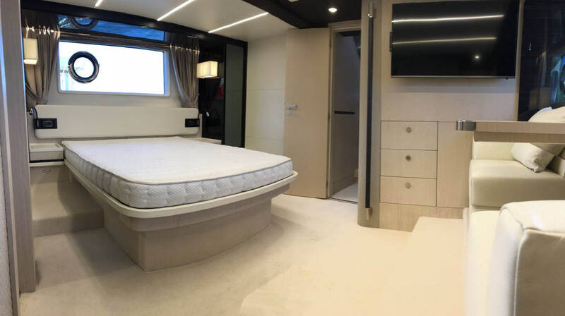 Azimut 66 2017
