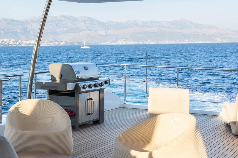 BBQ on aft flybridge