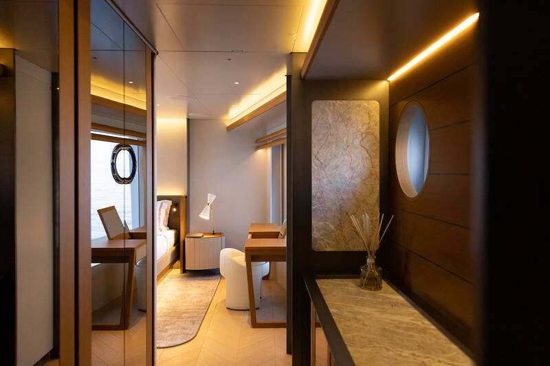 Access to master cabin