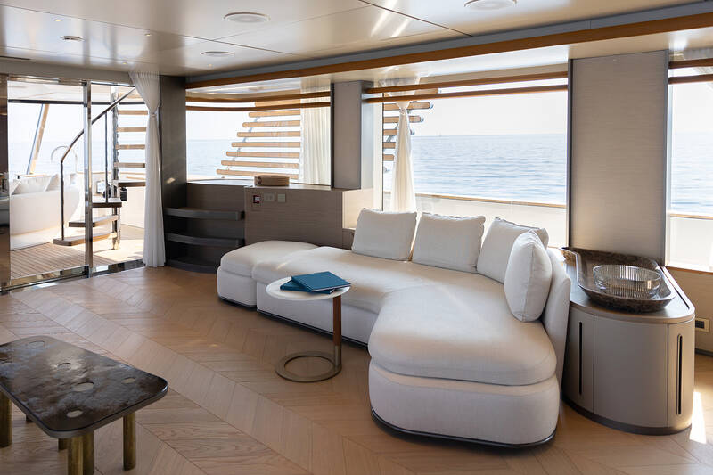 Main deck salon