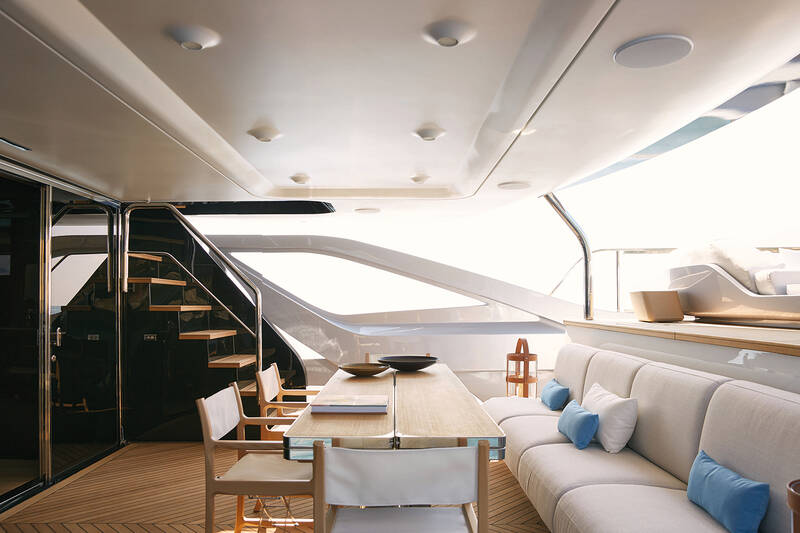 Cockpit on main deck