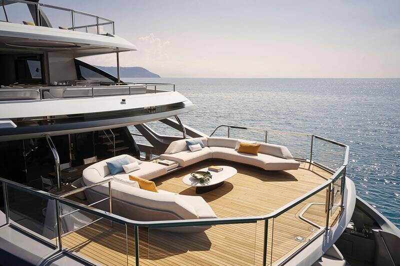 Lounge area on the aft of main deck