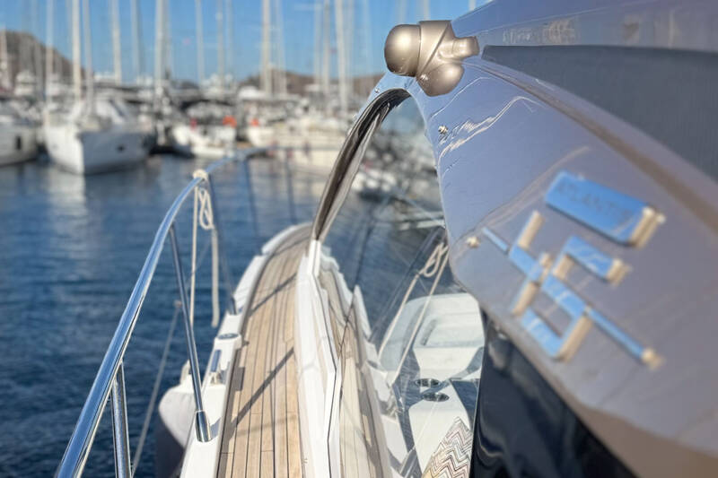 Side deck