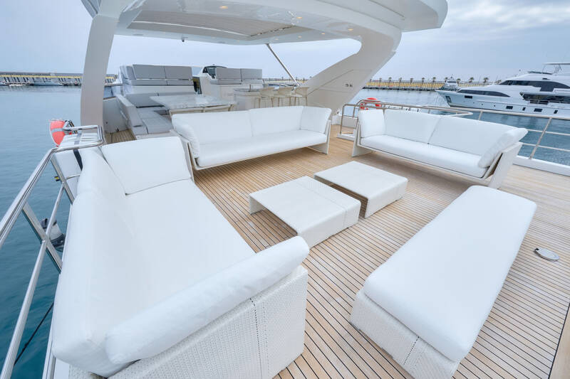Sun deck