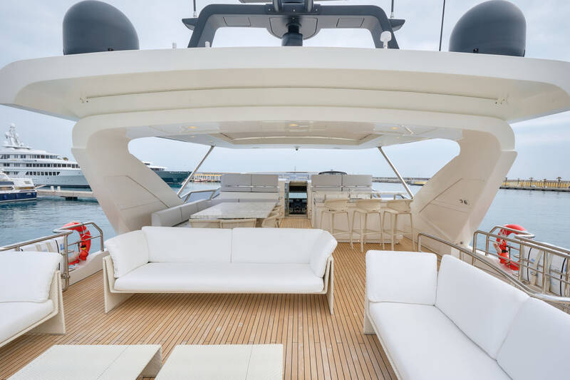 Sun deck