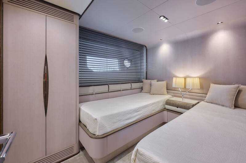 Guest cabin