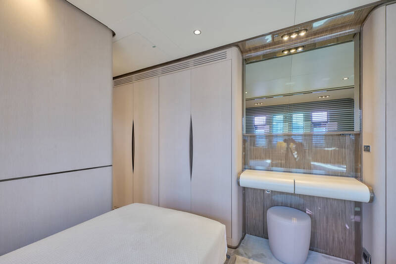 Guest cabin