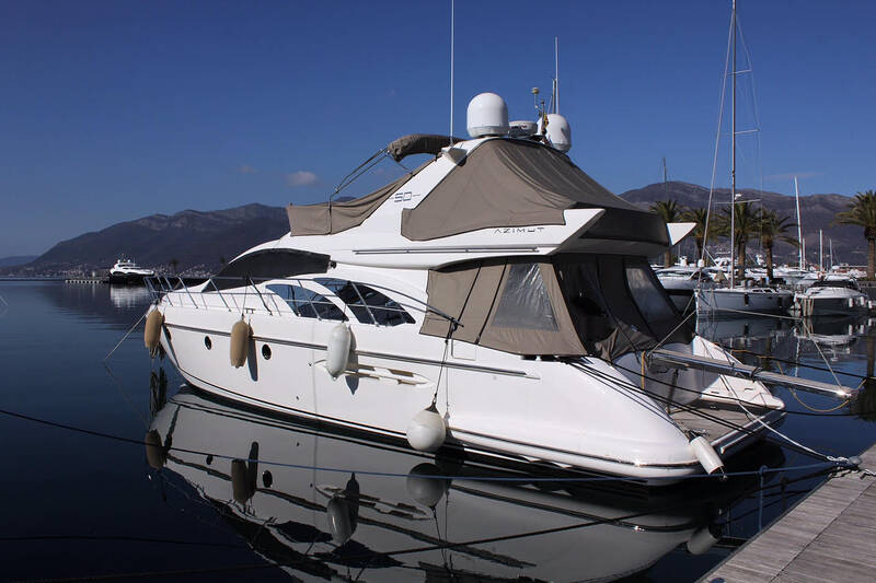 Exterior Azimut 50, 2010